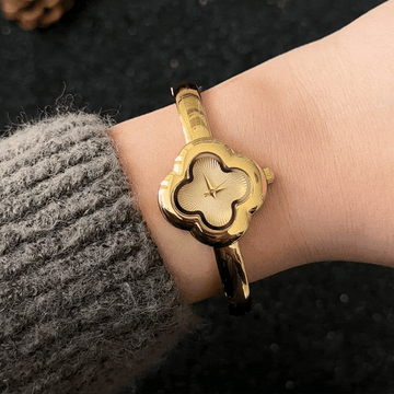 Modern Classic: A Fusion of Iconic Form – Golden Clover Dial, Matching Bezel & Steel Bracelet