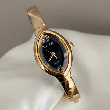 Minimalist Glam: Black Teardrop Dial with Full Gold-Tone Bracelet