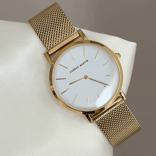 Timeless Classic Elegant: White Round Dial Watch with Gold Stainless Steel Bracelet