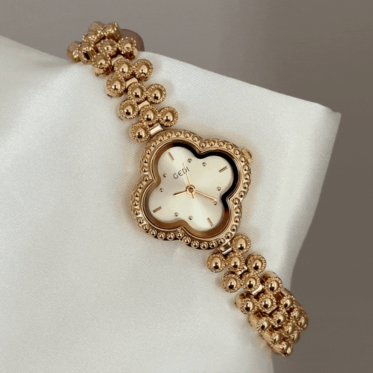 Vintage Glamour: Lucky Gold Clover Dial Watch with Gold Alloy Clover Bracelet
