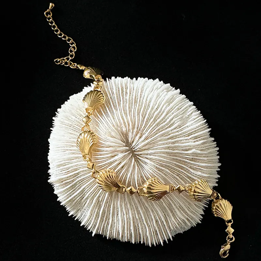 Vintage Gold Shell Chain Bracelet
