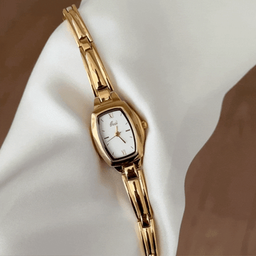 Modern Vintage White Tonneau Dial Gold Bezel Alloy Bracelet Watch