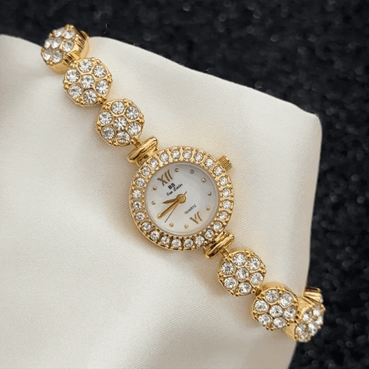 Modern Opulence: White Dial Watch in Gold with Total Diamond Brilliance