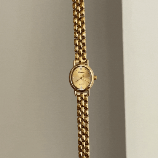 Elegant Gold Oval Dial Alloy Bracelet Watch - Daily Wear Edition