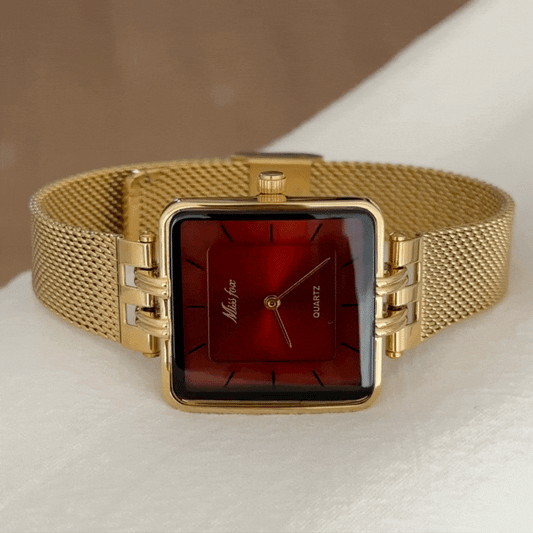 Classic Vintage Square Red Dial Gold-Tone Wheat Pattern Alloy Bracelet Quartz Watch