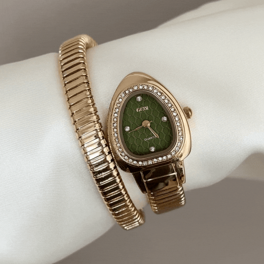 Wild Luxury Mystic: Green Serpenti Dial Watch with Gold Diamond Bezel & Loop Bracelet