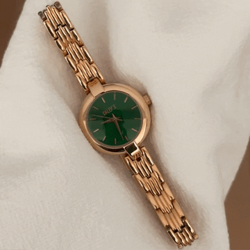 Elegant Round Green Dial Watch with Gold Case & Alloy Strap | Quartz Movement