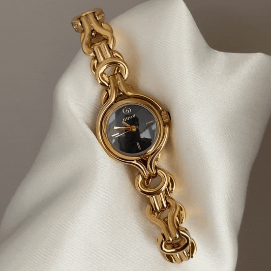 Modern Fashion Black Round Dial Watch - Gold Openwork Bracelet Quartz