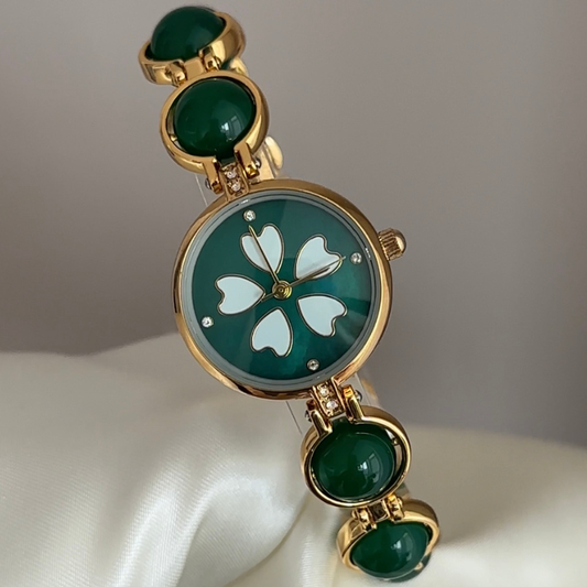 Vintage Green Clover Luminous Dial Watch – Gold Bezel & Gemstone Bracelet Quartz