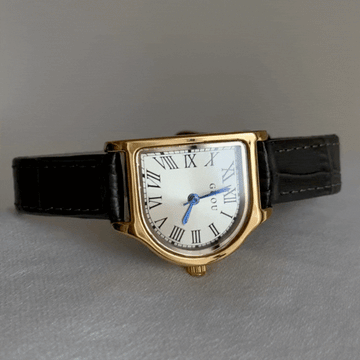 Black Leather Women’s D-Shaped Gold Case White Dial Quartz Watch Elegant Minimalist Style – D’Or Noir